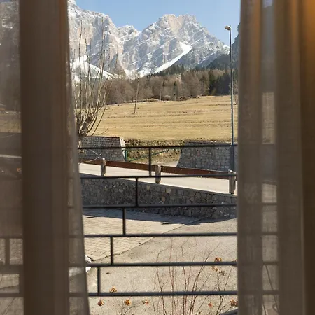 Casa Ladinia 2, Comfortable And Modern Apartamento San Vito di Cadore